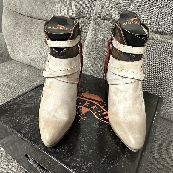 Freebird by Steven “Jerome” Ice Multi Women’s Leather Ankle Booties - Picture 5 of 17